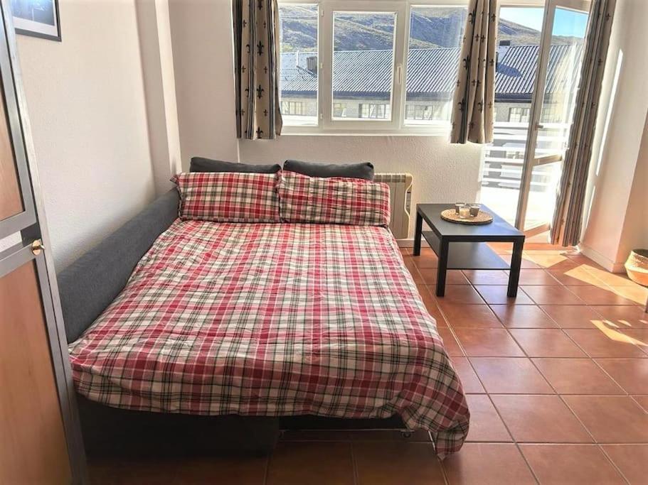 Apartmán Little Rest Montblanc 6 Pax Personas Wifi Garaje Plaza Pradollano Monachil Exteriér fotografie