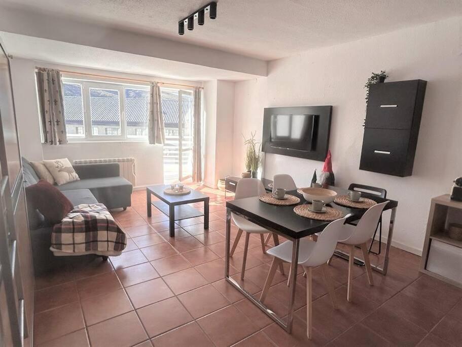 Apartmán Little Rest Montblanc 6 Pax Personas Wifi Garaje Plaza Pradollano Monachil Exteriér fotografie
