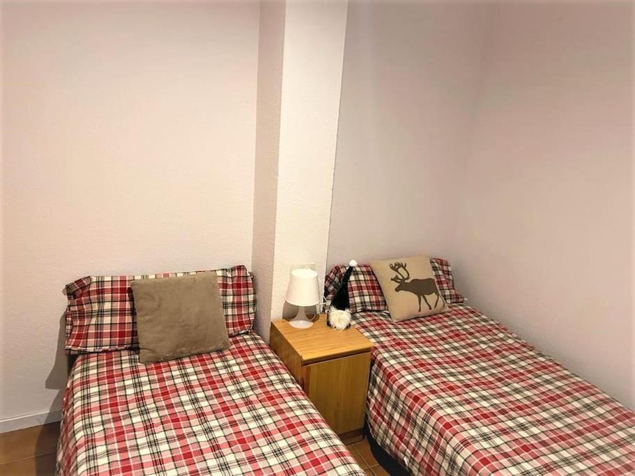 Apartmán Little Rest Montblanc 6 Pax Personas Wifi Garaje Plaza Pradollano Monachil Exteriér fotografie